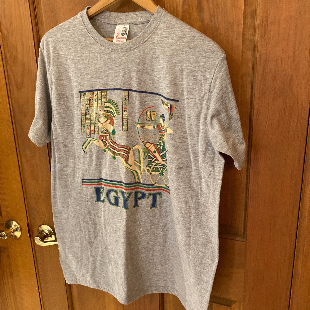 Kleopatra Empire Grey Egypt T-shirt Size XL (Fits like Medium)